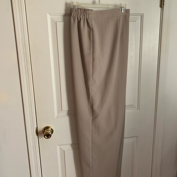 Fashion Bug Pant Suit - Picture 4 of 5